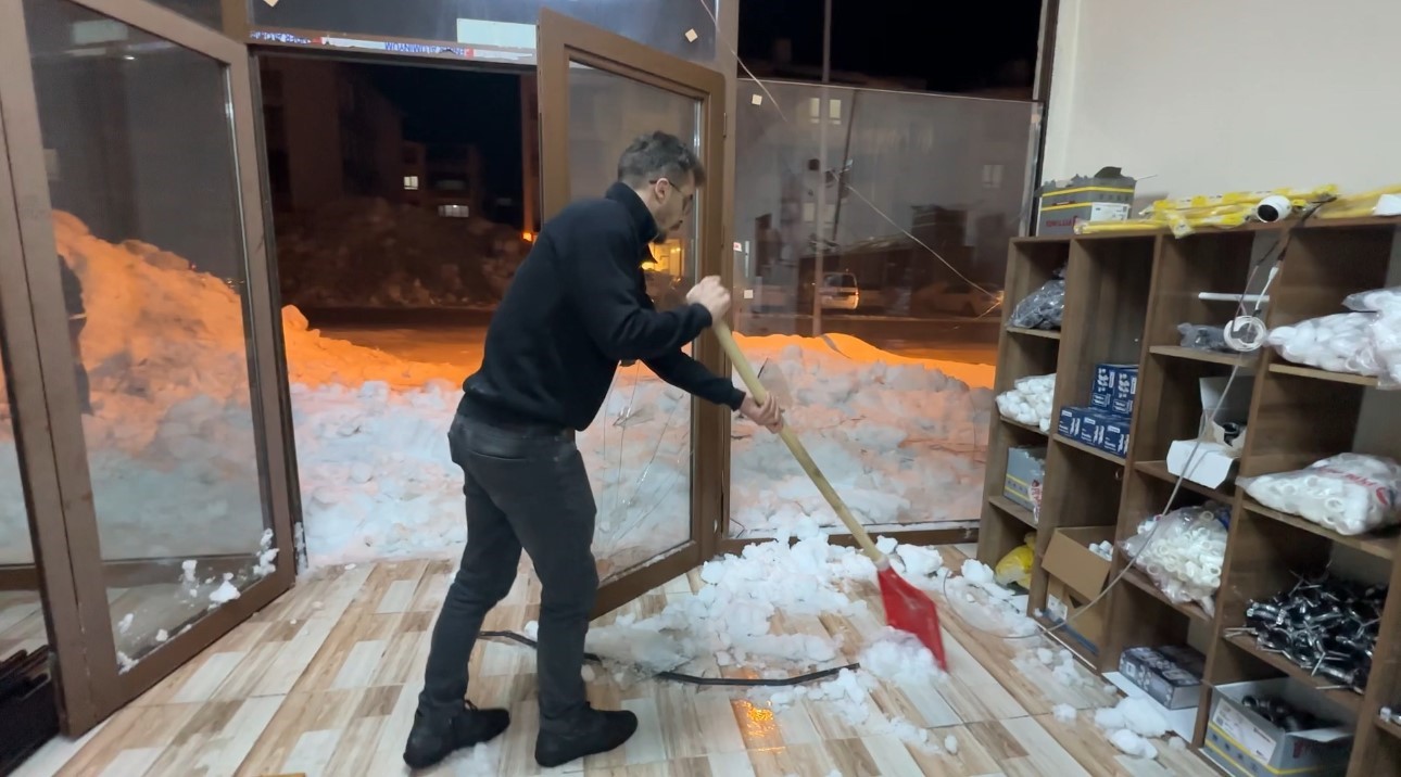 catida biriken kar dehseti is yeri sahibi olumden dondu 7 mucLA8TT