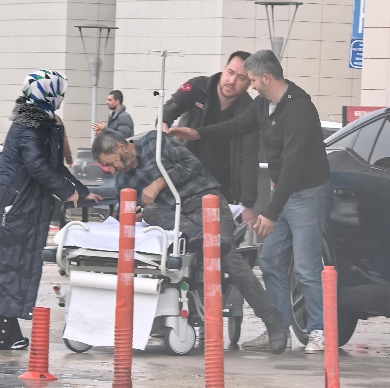 catidan dusen adam yaralandi 2 XnMUjZWL