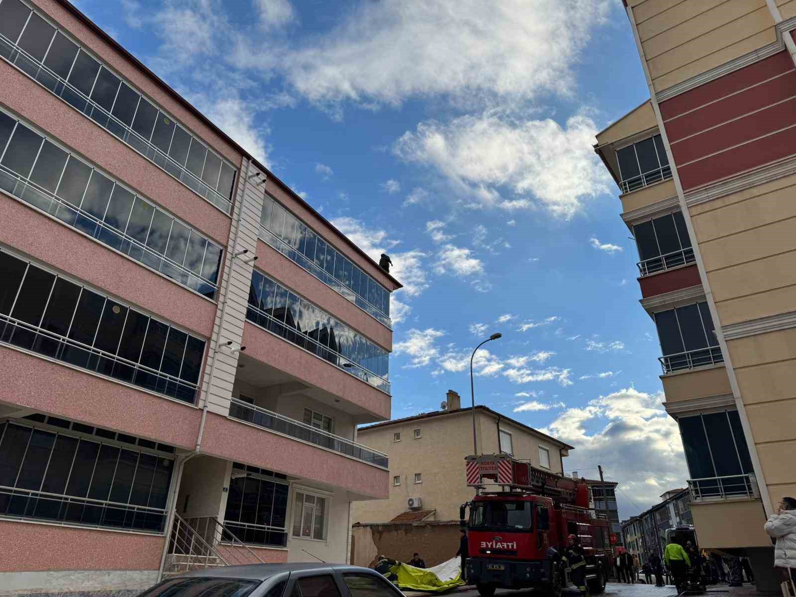 catidan dusmek uzereyken son anda emniyet muduru kurtardi 1 9RS2uLfa