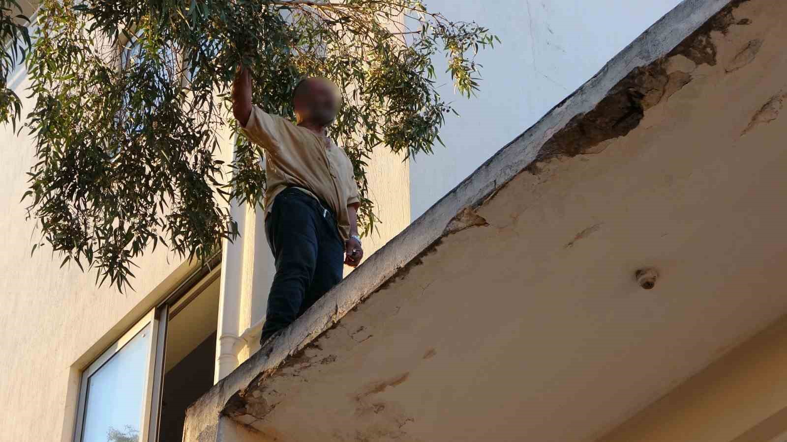 catiya cikip uzerine benzin doktu gazeteci oyaladi polis yakaladi 1