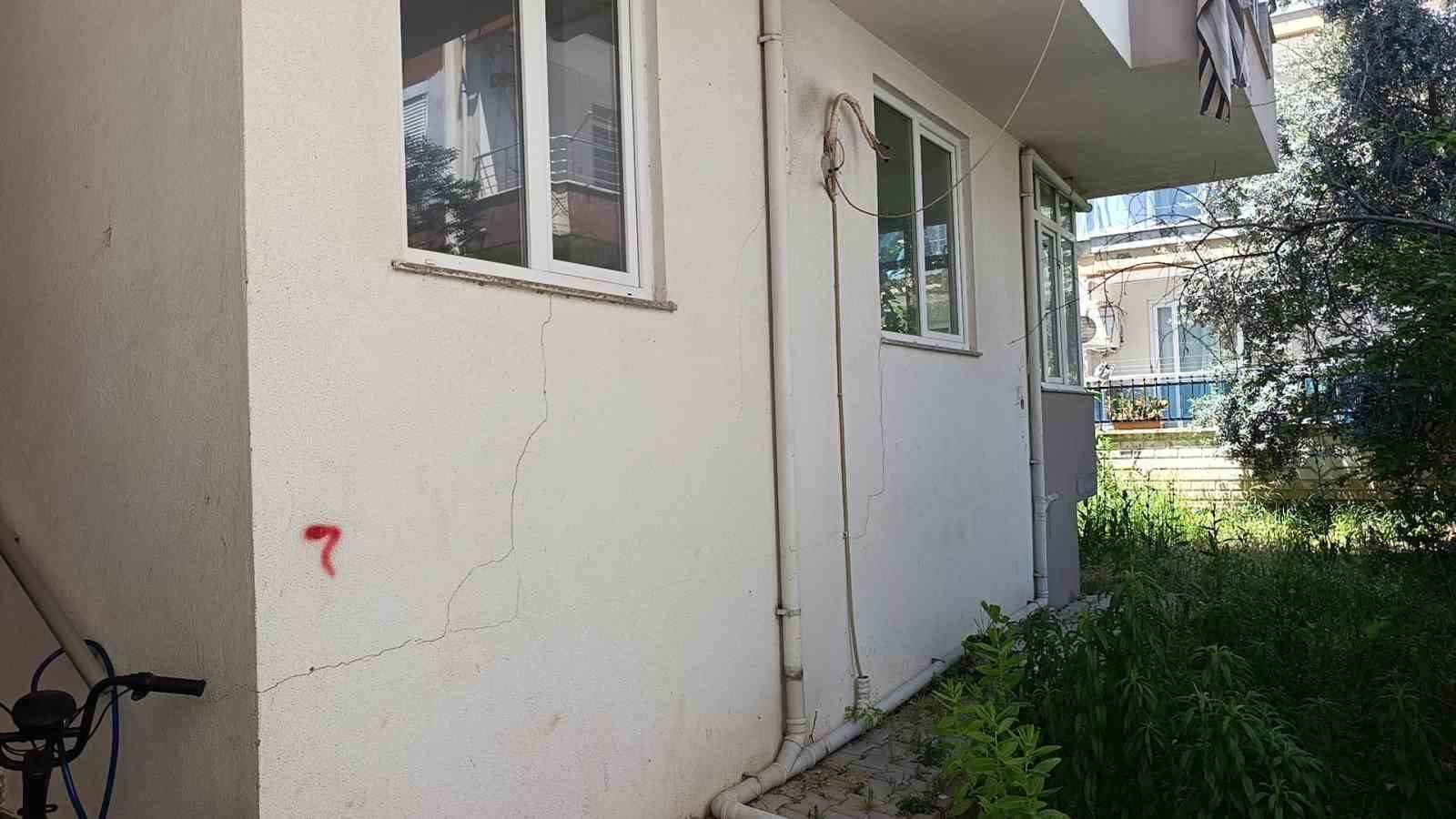 catlaklardan isik gorulen apartmanda korku dolu yasam 2 hDShlHCl