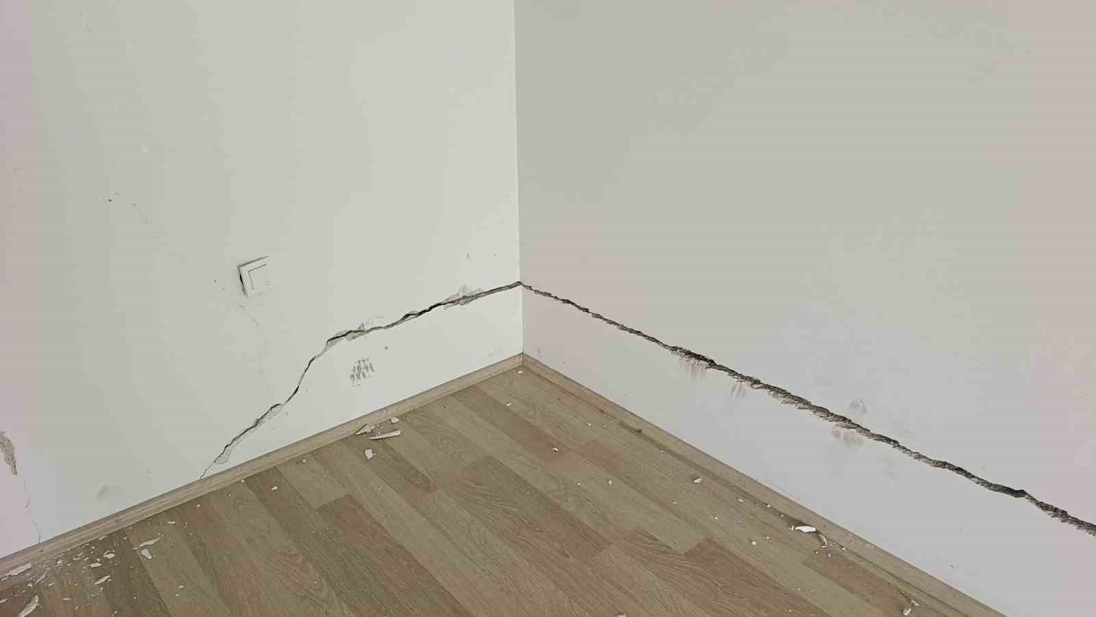 catlaklardan isik gorulen apartmanda korku dolu yasam 5 dgirUPGE
