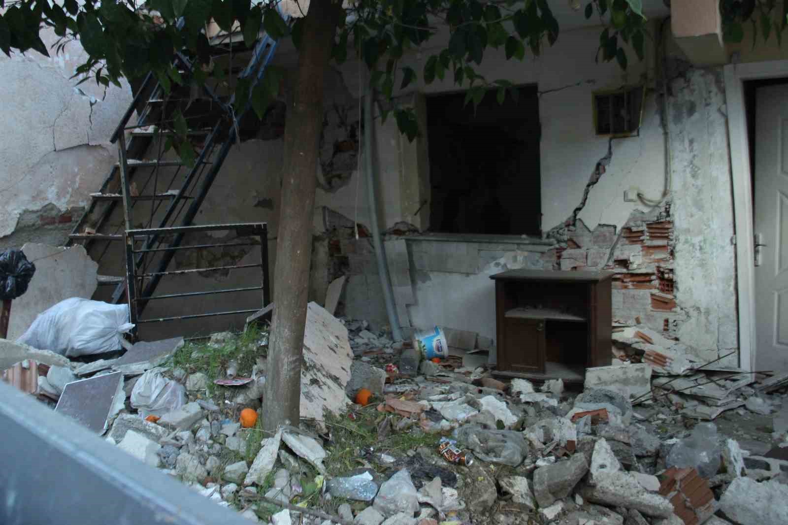 Çatlakların gölgesinde bir yaşam: Atamer sakinleri çözüm istiyor 18 catlaklarin golgesinde bir yasam atamer sakinleri cozum istiyor 14 yGkqrinn