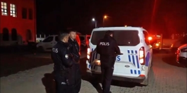 caycumada-gece-saatlerinde-film-gibi-kovalamaca-kamerada-366-bin-tl-ceza-kesildi-M5bDQvqQ.jpg