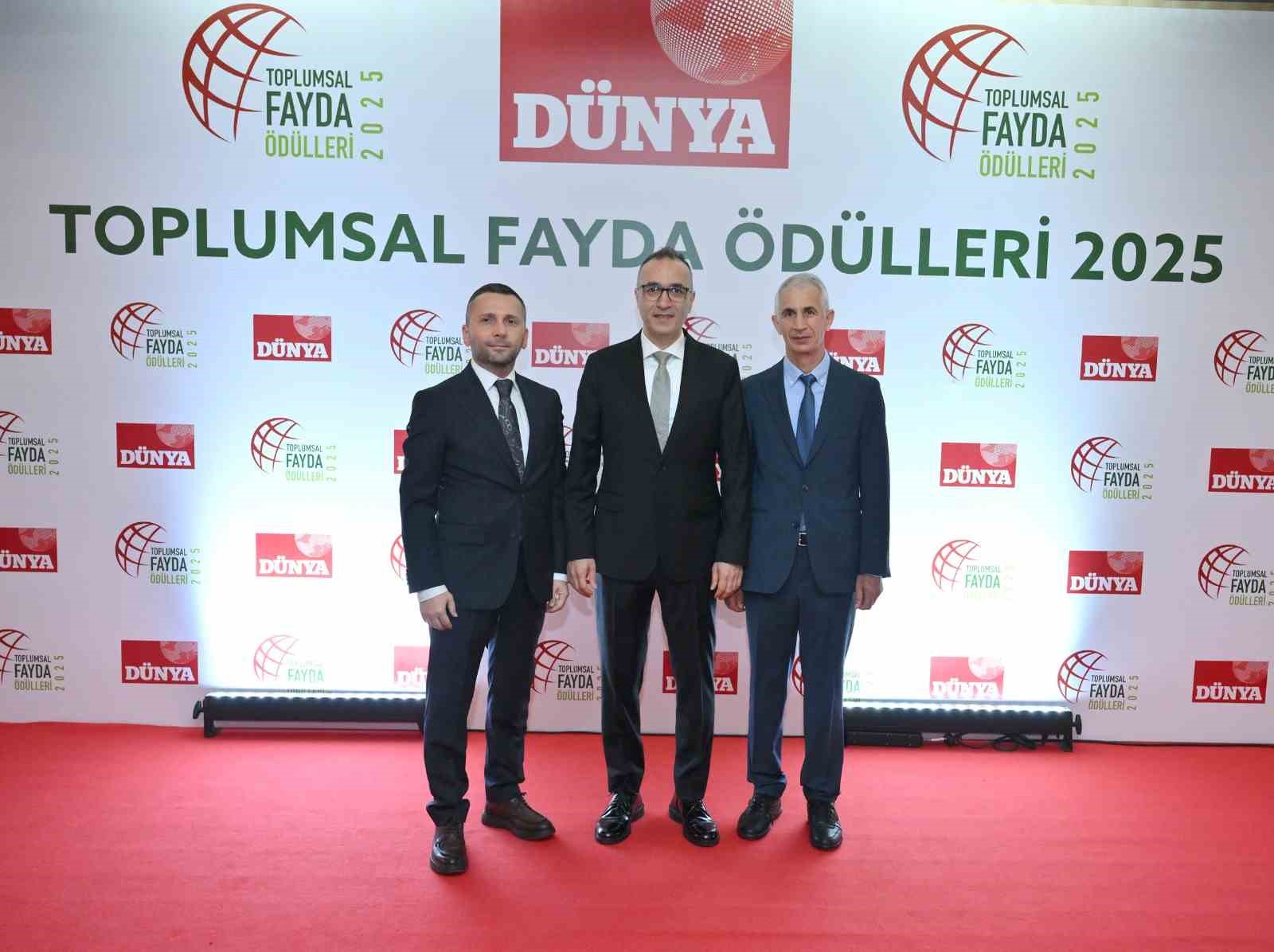 cayeli bakirin ariciligi gelistirme projesine toplumsal fayda odulu 0 km9LBAzD