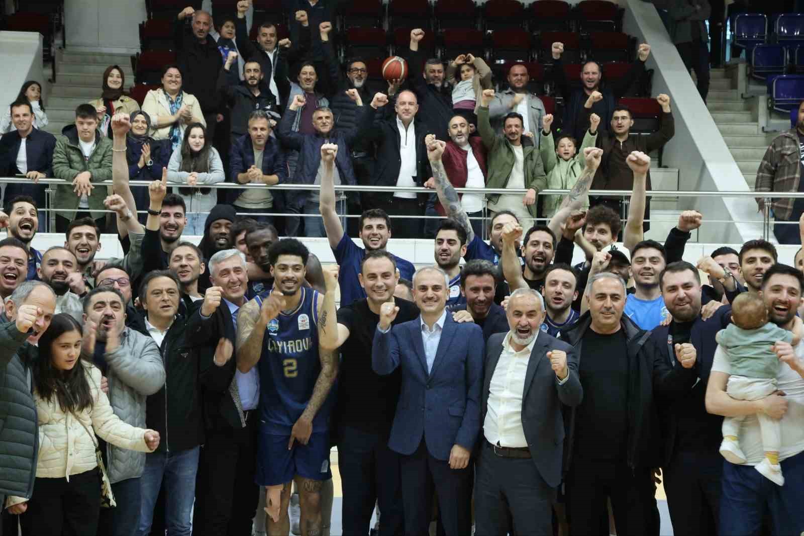 cayirova belediyesi sezonu sampiyon tamamladi 0 hX4Et8J9
