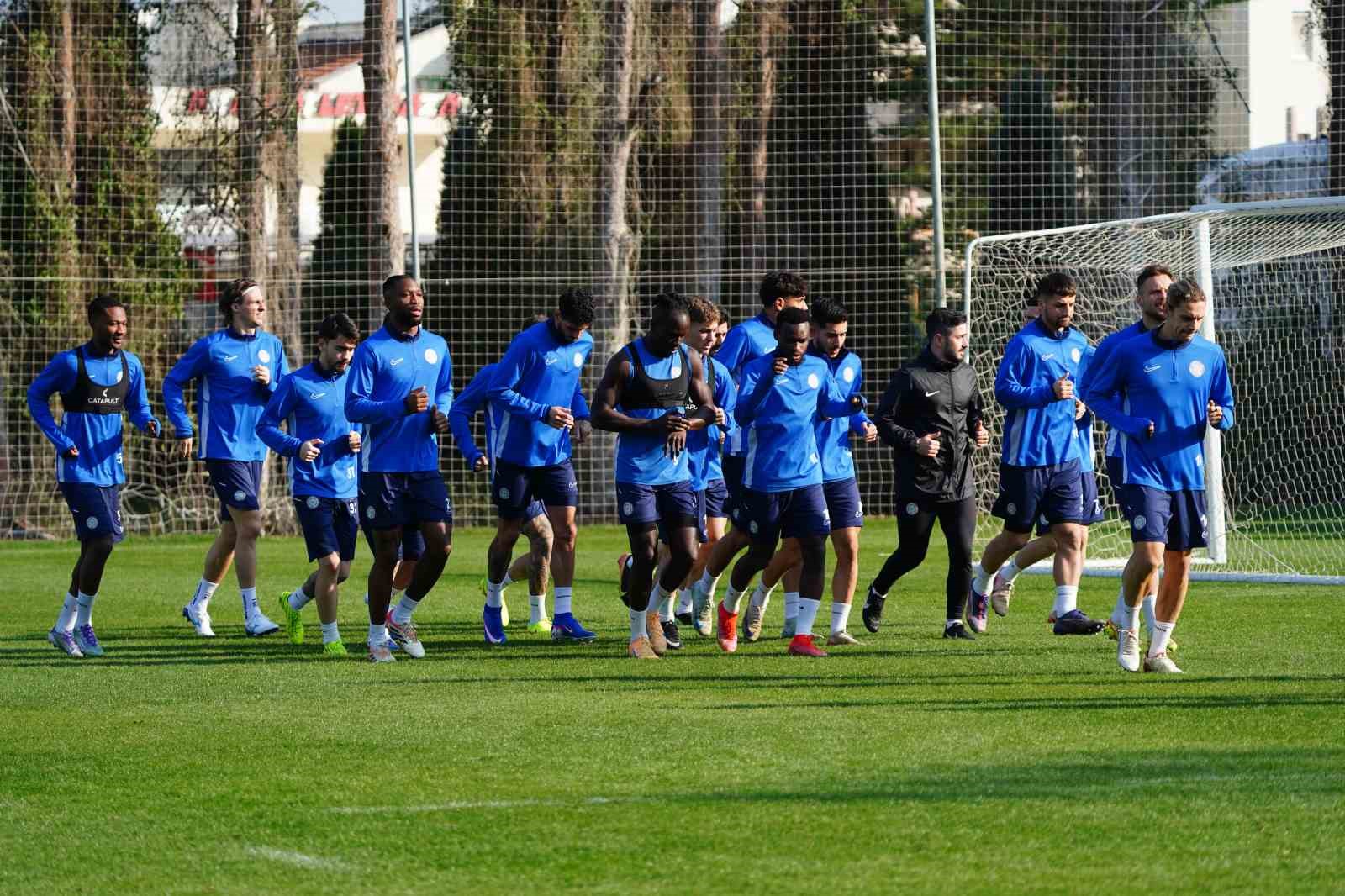 caykur rizespor 2 devre hazirliklarini surduruyor 4