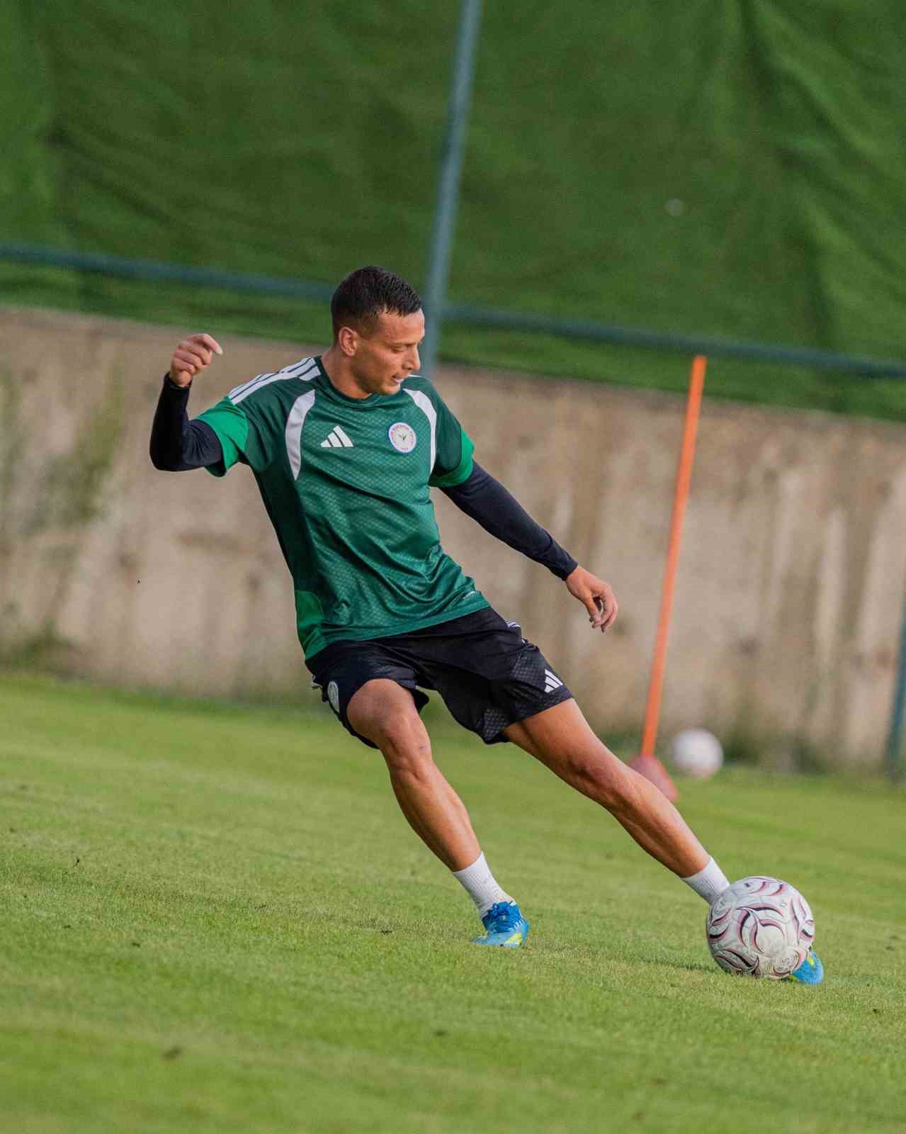 Çaykur Rizespor, yeni sezon mesaisine Erzurum’da başladı 5 caykur rizespor yeni sezon mesaisine erzurumda basladi 1 il5CRjNd