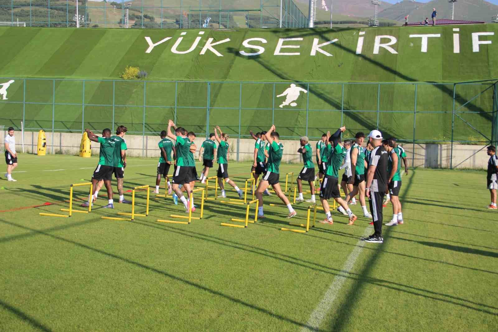 caykur rizespor yeni sezon mesaisini surduruyor 2 Huy79jh7