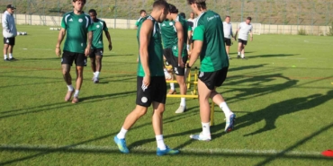 caykur-rizespor-yeni-sezon-mesaisini-surduruyor-SNcUpsf3.jpg