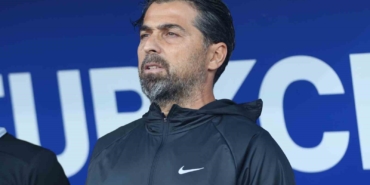 caykur-rizesporda-ilhan-palut-istifa-etti-mEw7jTbK.jpg