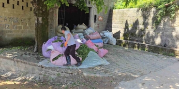 caykur-sezonun-ilk-gununde-900-ton-cay-aldi-jexwsm7y.jpg