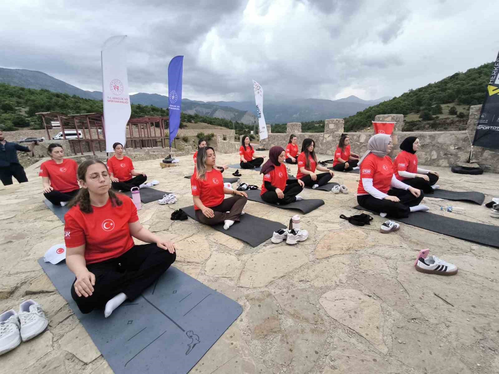 Cehennem Deresi Kanyonu’nda dünya yoga günü etkinliği 5 cehennem deresi kanyonunda dunya yoga gunu etkinligi 1 GYkdk2mN