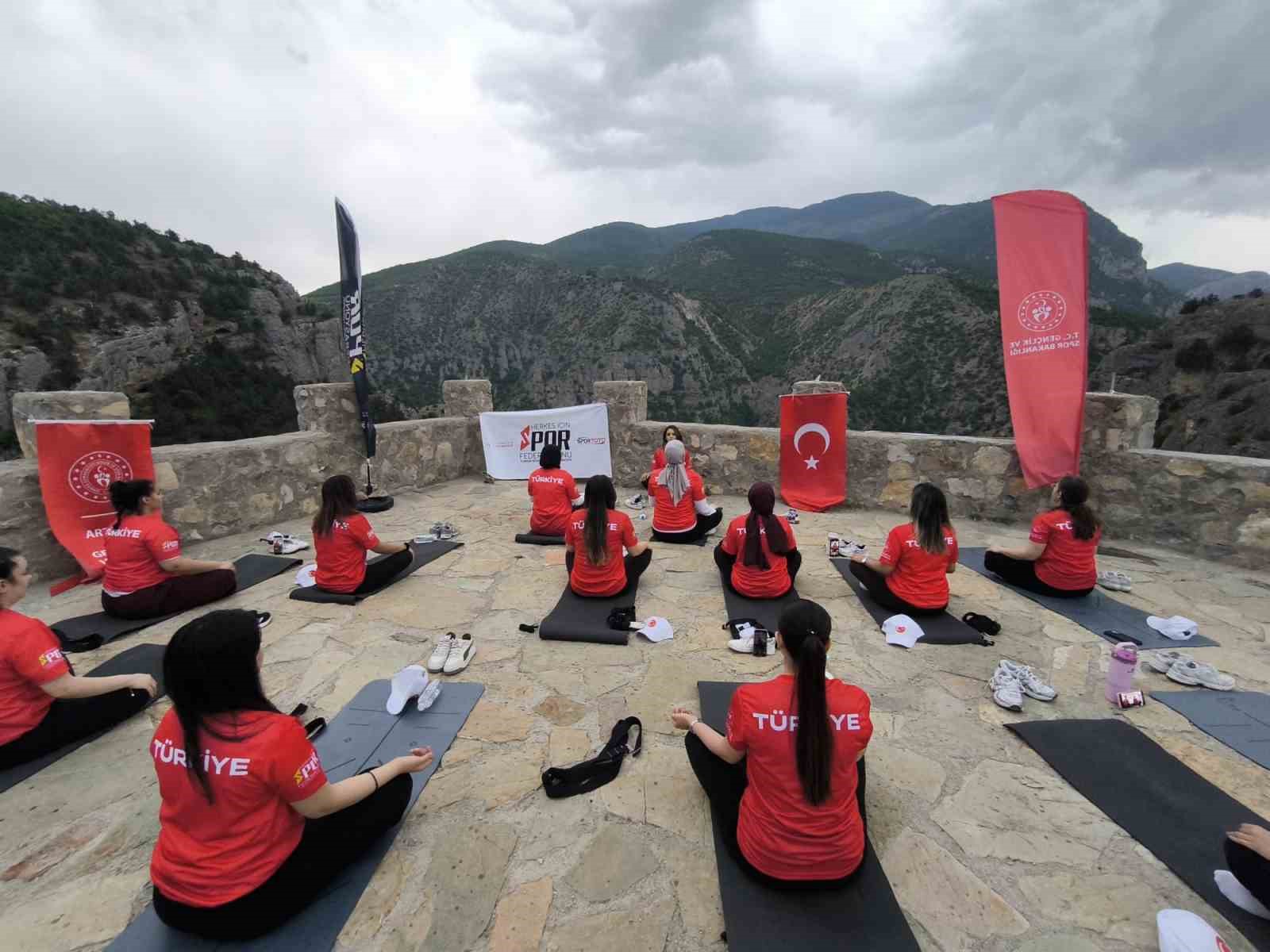 Cehennem Deresi Kanyonu’nda dünya yoga günü etkinliği 10 cehennem deresi kanyonunda dunya yoga gunu etkinligi 6 EKKrnbVM