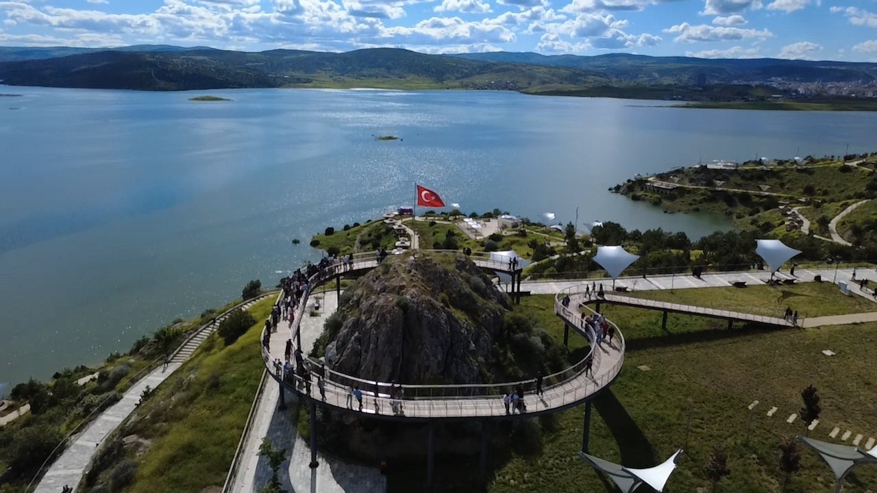 cekerek millet bahcesi bayram tatilinde yogun ilgi gordu arac kuyruklari olustu 6 CIknz5fP