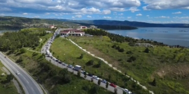cekerek-millet-bahcesi-bayram-tatilinde-yogun-ilgi-gordu-arac-kuyruklari-olustu-FJdbzCrI.jpg