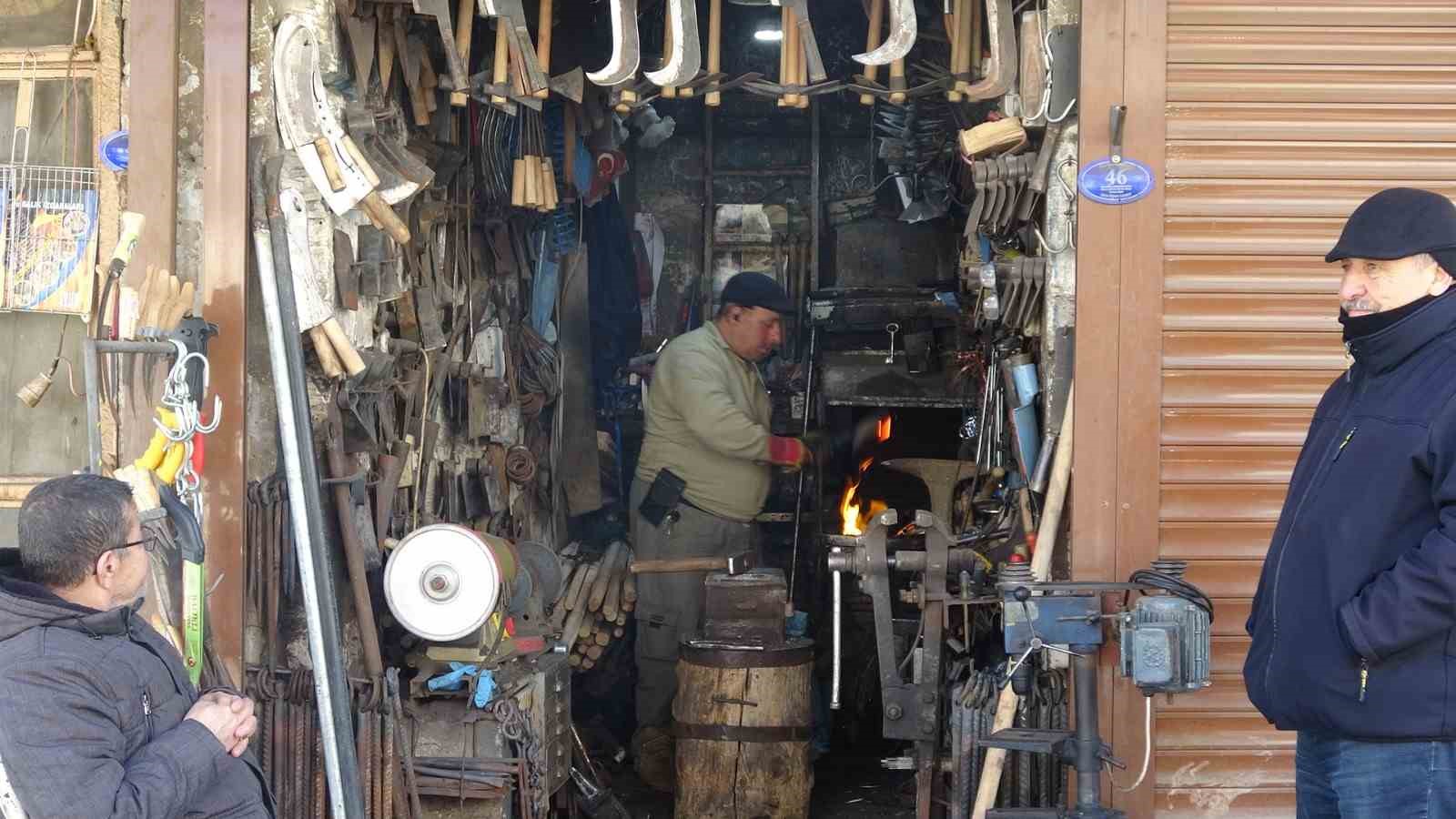 cekic sesleri azaldi ustalar yalniz kaldi 3 9OqOHpZG