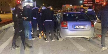 cekici-ile-carpisan-otomobil-hurdaya-dondu-ekipler-yarali-surucu-icin-zamanla-yaristi-T5sR5mYA.jpg