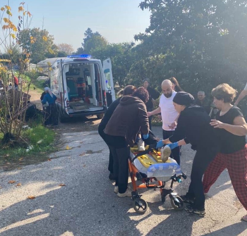 cekiciye yuklenirken geri viteste unutulan arac rampadan uctu 2 yarali 4 kEjL1seb