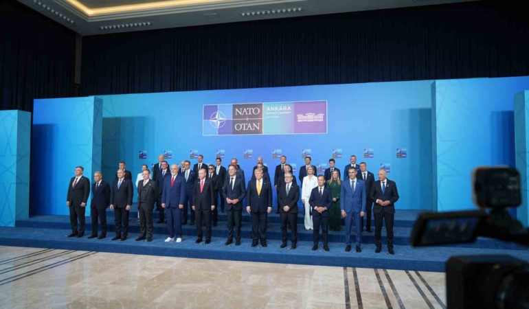 cekya-natoda-iki-liderle-temsil-edilen-ilk-ulke-oldu-xnWqb7uT.jpg