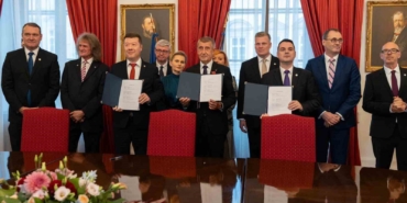 cekyada-3-parti-koalisyon-anlasmasi-imzaladi-wQJpvNg9.jpg