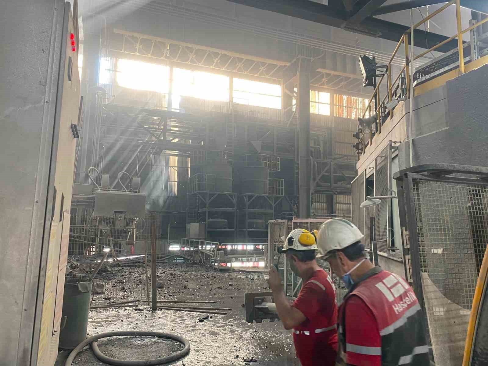 celik fabrikasinda patlama 3 yarali 5 4nGnTlVE