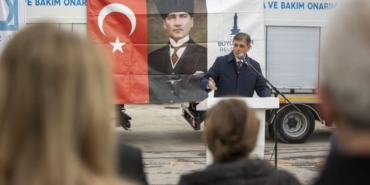 cemil-tugay-izsu-personeli-ile-bayramlasti-izsu-bizim-gururumuzdur-NKaGCzTQ.jpg