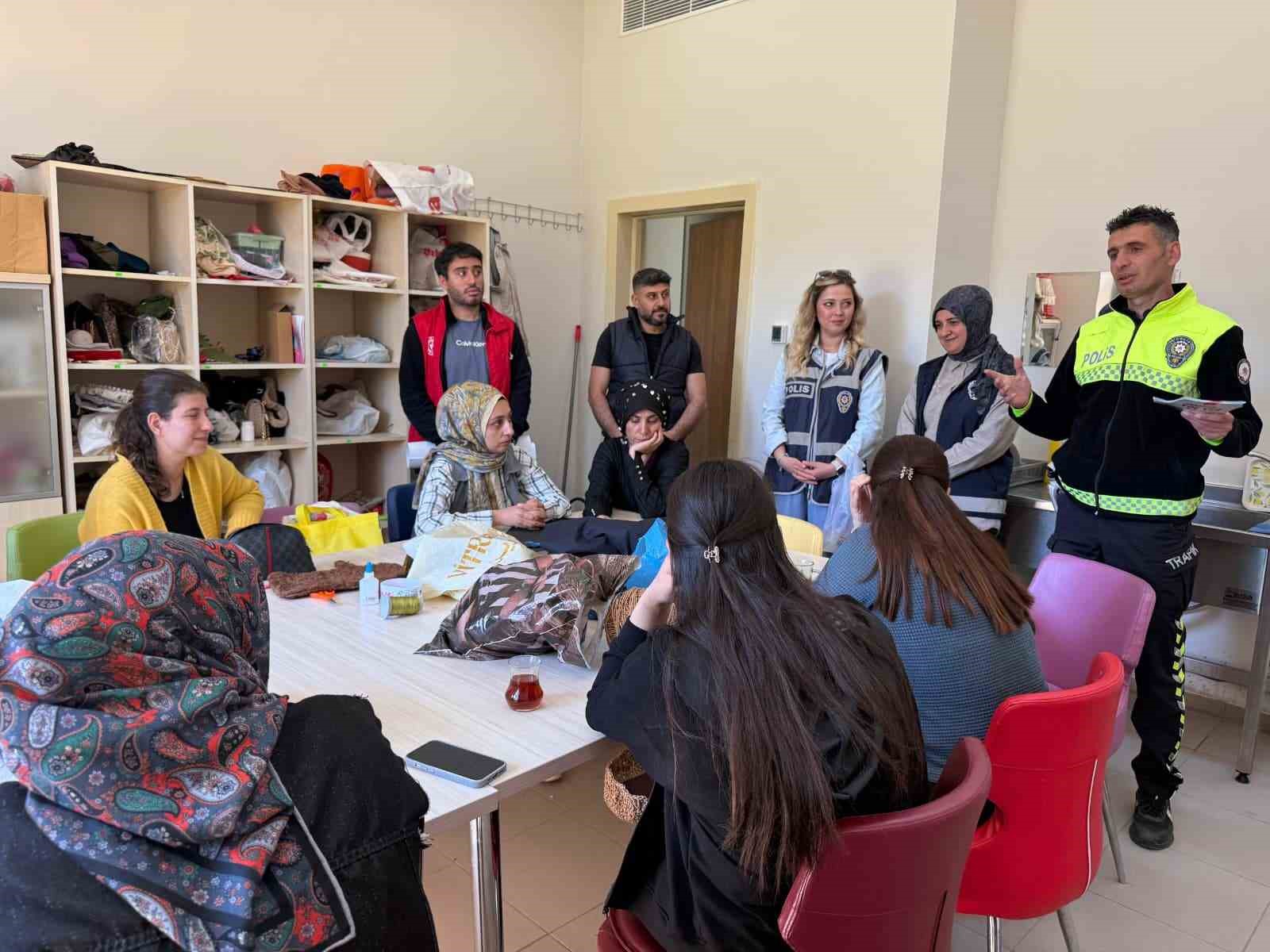 cemisgezekte trafik egitimleri 1 NewJmUGE