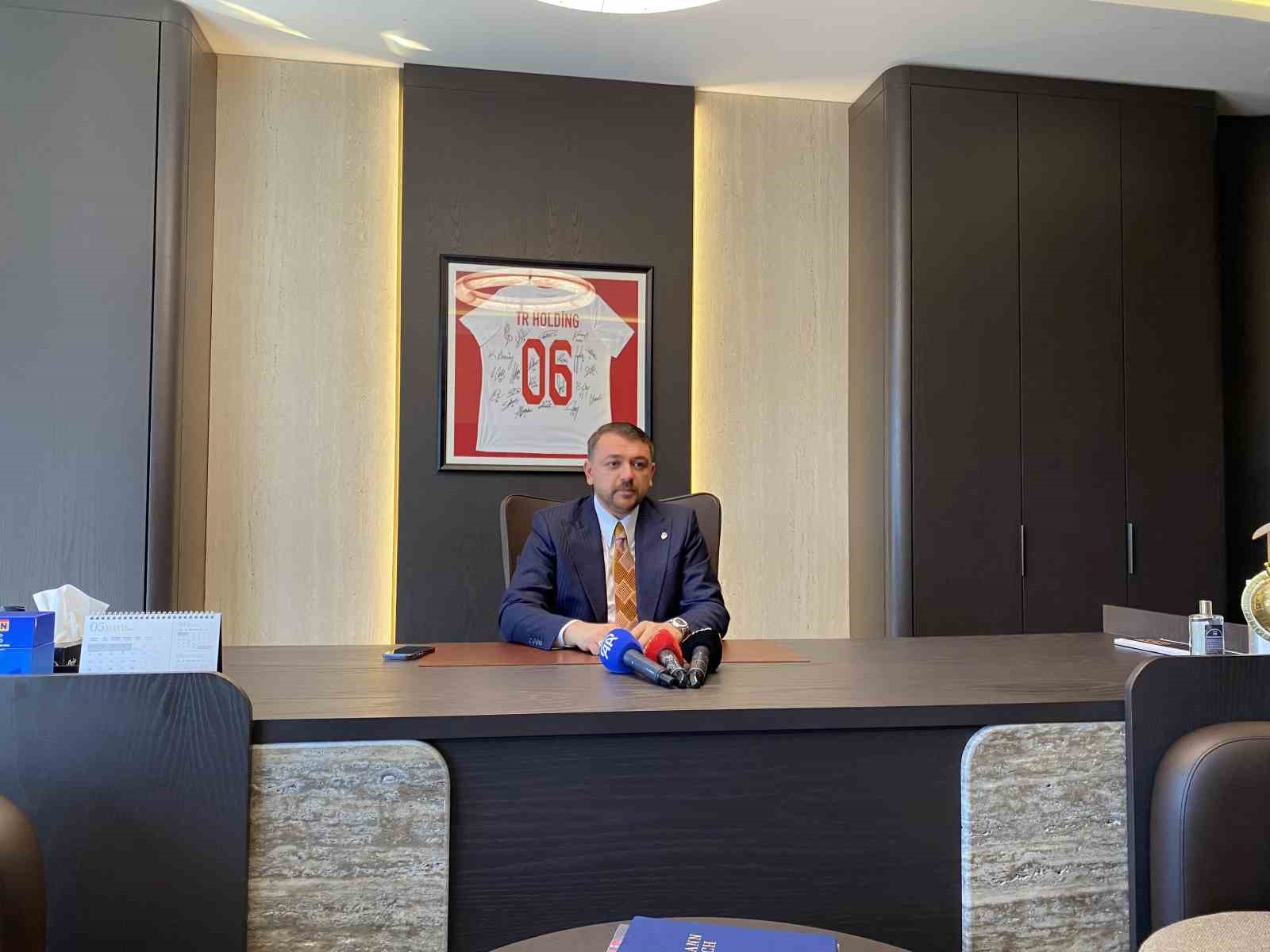 Cengiz Gökay: "İbrahim Hacıosmanoğlu’nun meselesi şahsi değil, tamamen Türk futbolunun geleceğiyle ilgili" 4 cengiz gokay ibrahim haciosmanoglunun meselesi sahsi degil tamamen turk futbolunun gelecegiyle ilgili 0 JXGNd34S