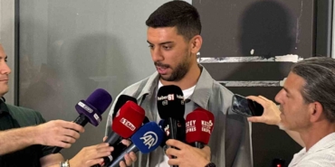 cenk-ozkacar-boylesine-bir-futbol-kulturunun-parcasi-olmak-gurur-verici-7YxhexWF.jpg