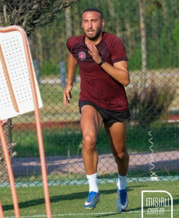 cenk-tosun-fatih-karagumrukte-ilk-idmanina-cikti-2a5yQ3NC.jpg