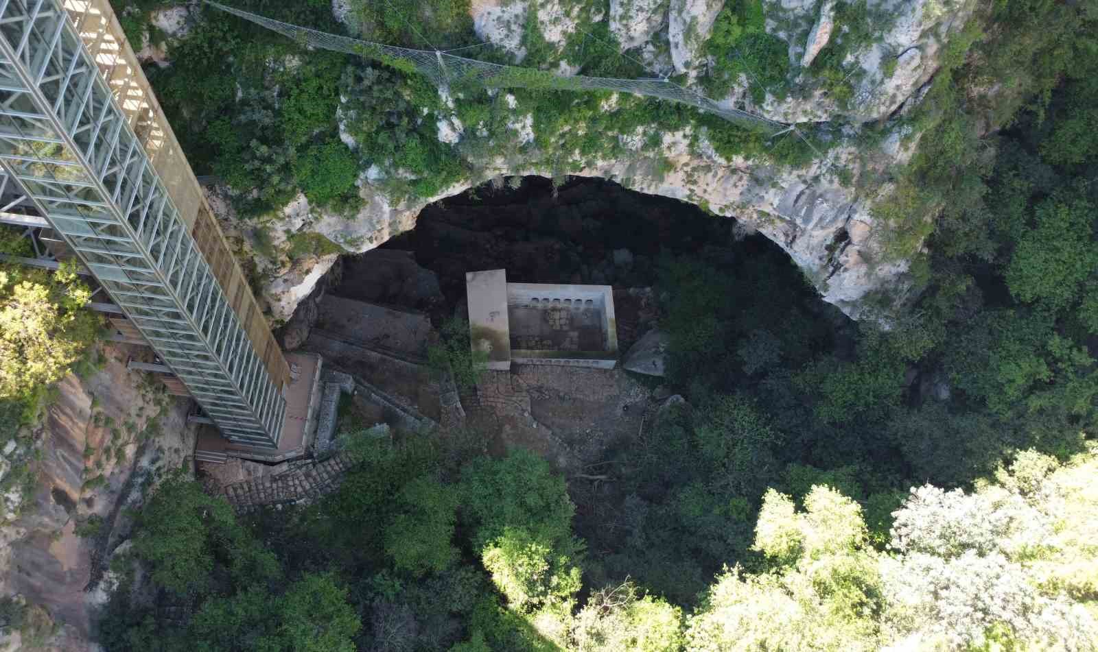 cennet obrugundan 13 yil sonra su cikti 7 nbCibSTn