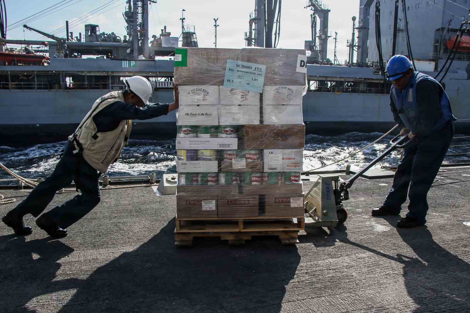 centcomdan abd gemilerine ikmal paylasimi 2