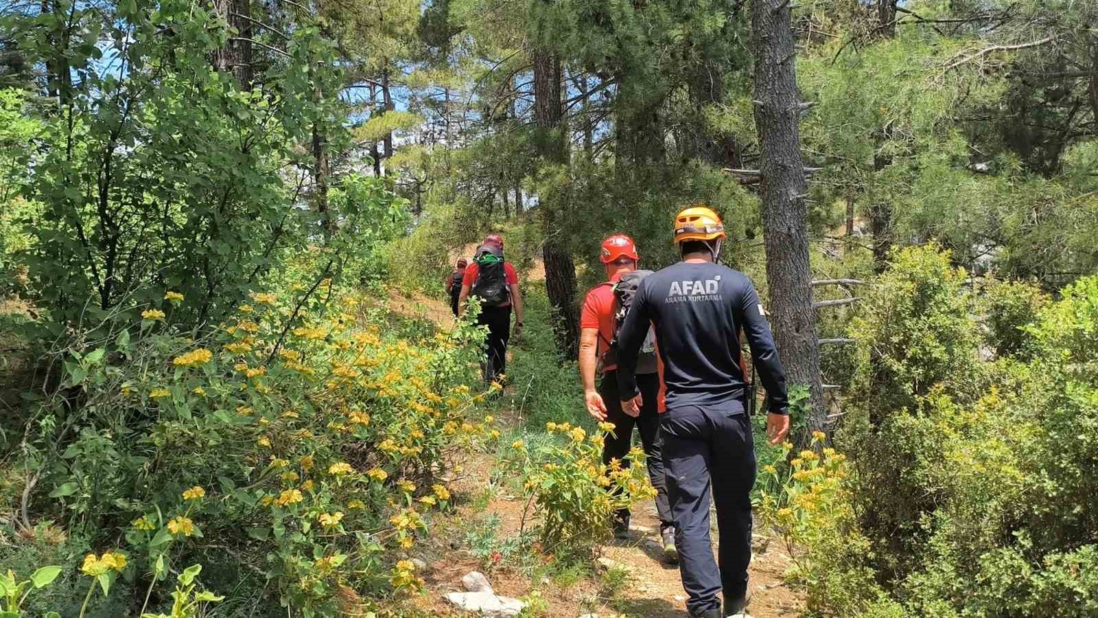 Cep telefonundan gönderdikleri SOS mesajı ile kurtarıldılar 17 cep telefonundan gonderdikleri sos mesaji ile kurtarildilar 13 AnUgEFip