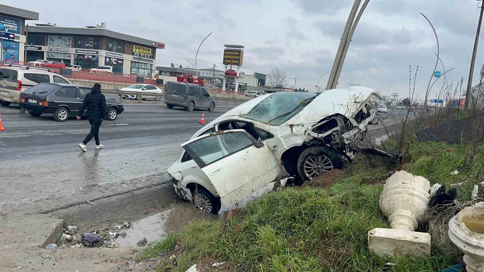 cerkezkoyde feci kaza 3 yarali 0 5ccOXDUz