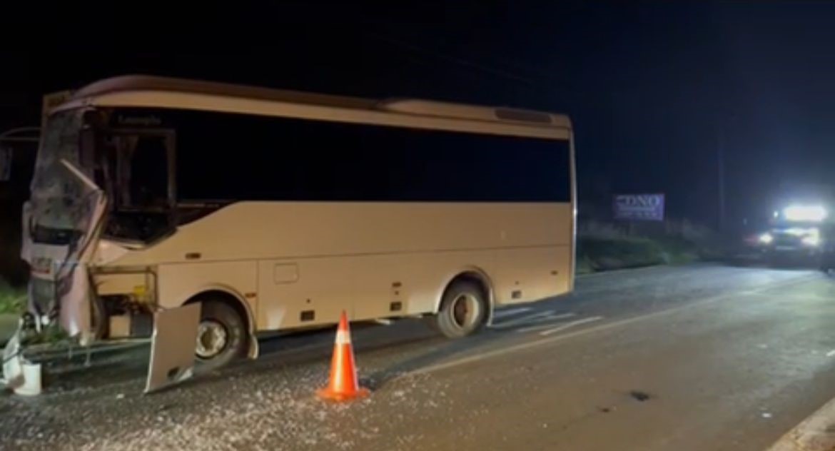 cerkezkoyde iki servis araci carpisti 8 isci yaralandi 3 sMXk5ksX