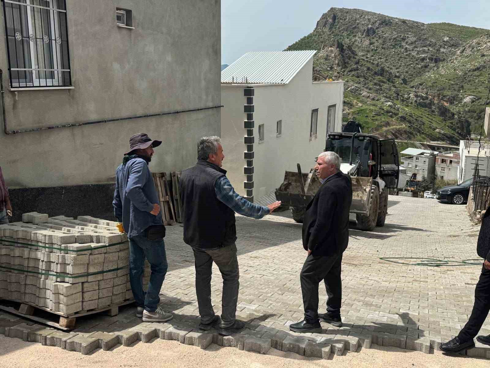 cermikte bozulan yollarin yapimina baslandi 1 AhEniDhq