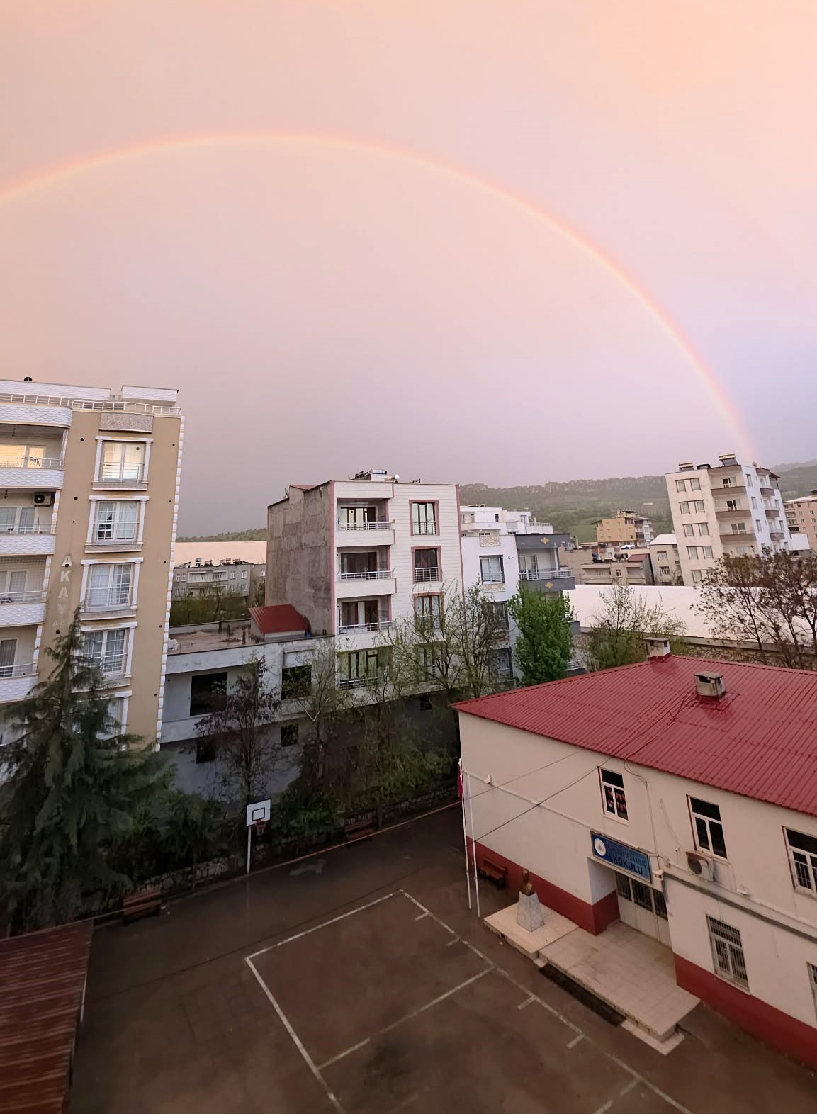 Çermik’te yağmur sonrası oluşan gökkuşağı görsel şölen sundu 6 cermikte yagmur sonrasi olusan gokkusagi gorsel solen sundu 2 gMWdsd7b