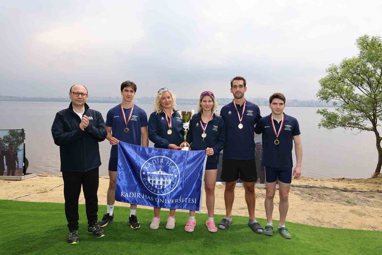 cerrahpasa cup kurek yarislarinda universiteler kucukcekmece golunde yaristi 3 FDWqlYVu