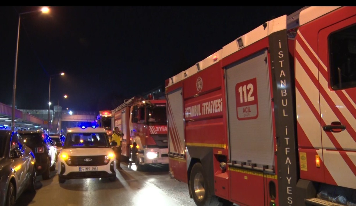 cerrahpasa dis hekimligi fakultesi catisinda yangin cikti 0