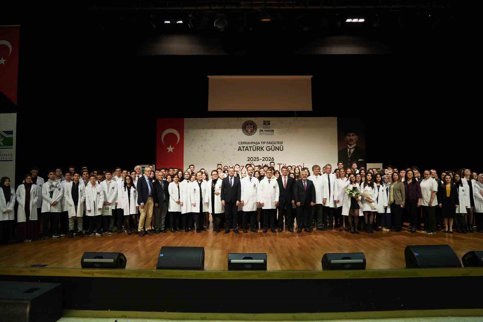 Cerrahpaşa Tıp Fakültesi öğrencileri Bahçelievler’de beyaz önlük giydi 4 cerrahpasa tip fakultesi ogrencileri bahcelievlerde beyaz onluk giydi 0 qndLgj9p