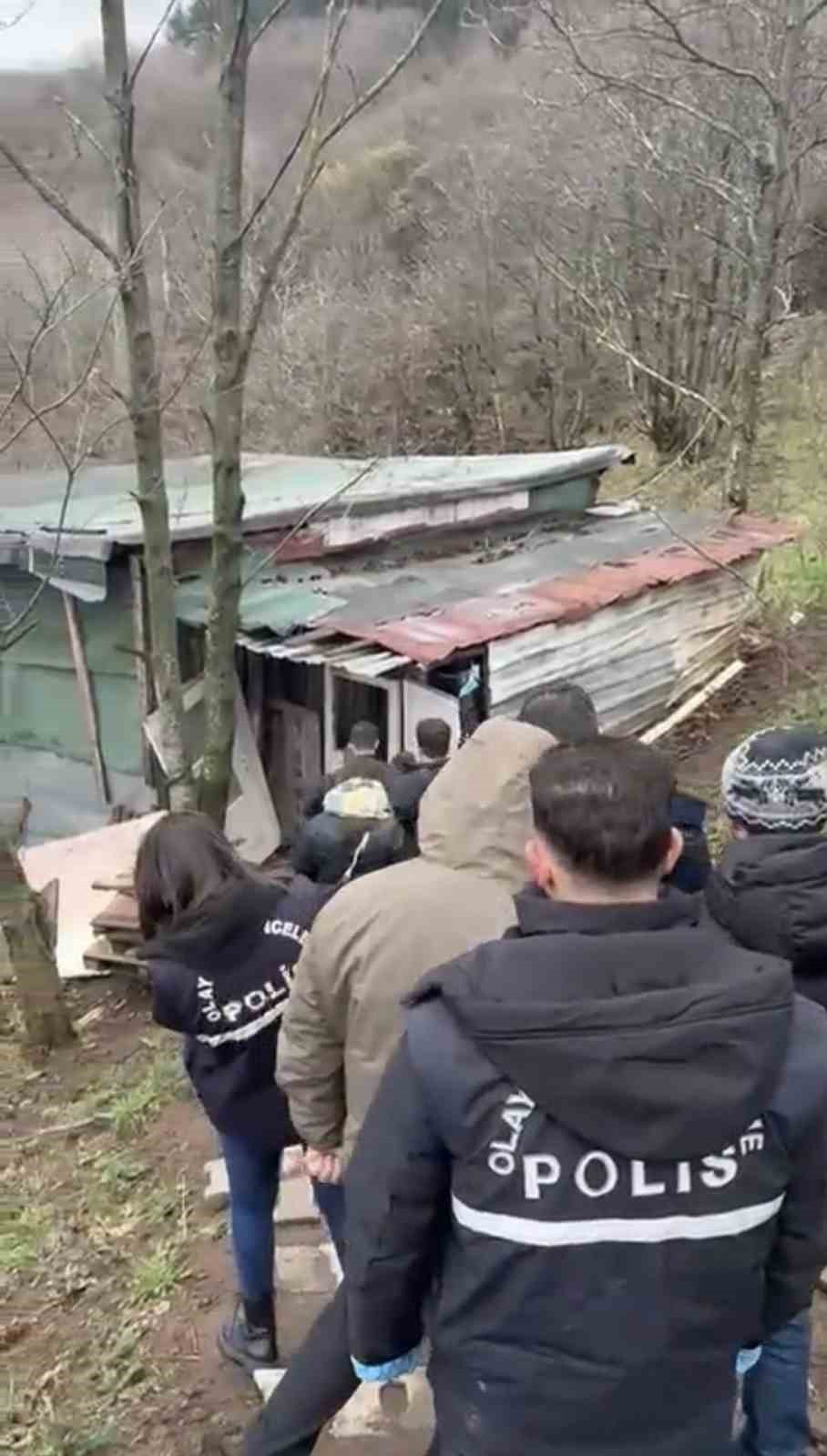cesedi ormana gomup mahkemede birbirini suclayan kardesler cezadan kurtulamadi 4 cqmljD2C