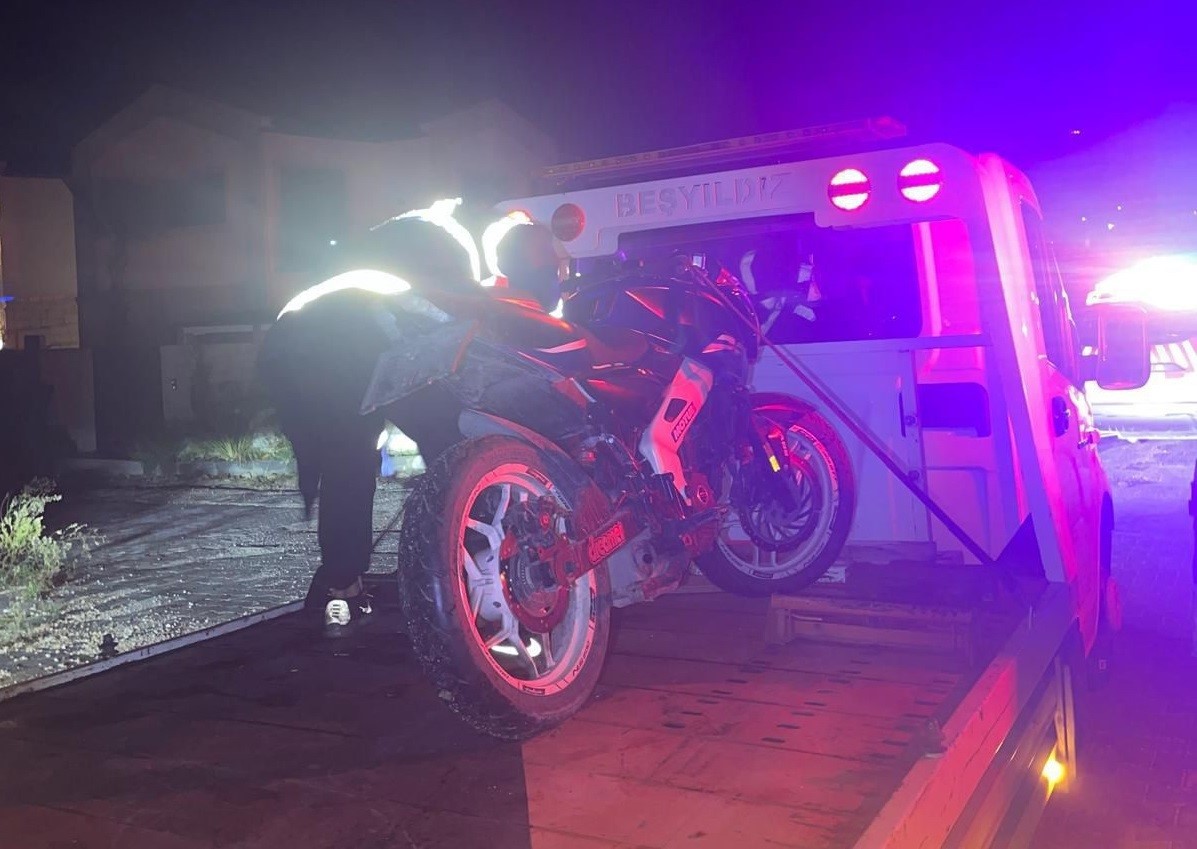 cesmede plakasiz kasksiz ve abarti egzozlu motorlara siki denetim 0 HaCAvO8D