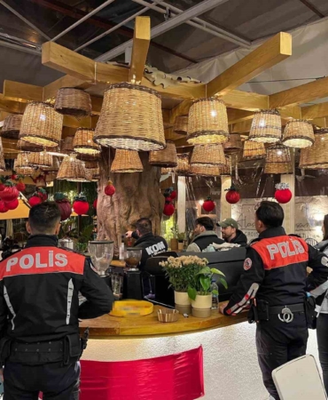 cesmede-yilbasi-oncesi-eglence-mekanlarina-siki-denetim-hIUhSK8Z.jpg