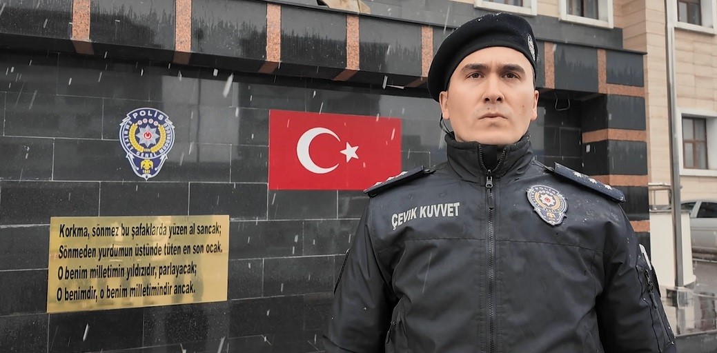 cevik kuvvet personelinden sehitler icin anlamli anma 1 jmTRE5sy