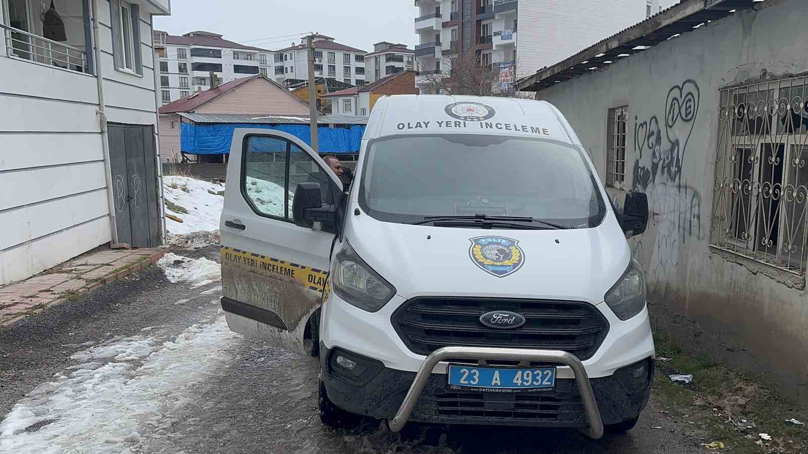 cevreye rastgele ates etti 1 kisiyi yaraladi 3 LUT91VNa