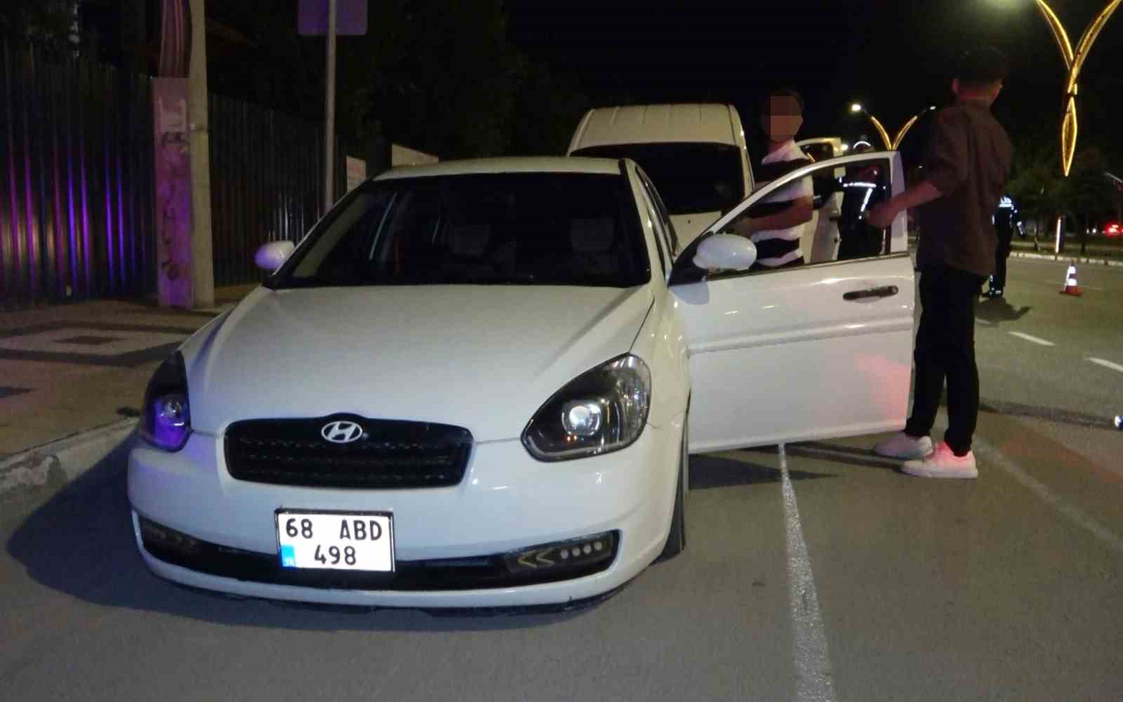 Ceza yese de üslubuyla hem polisi hem de gazetecileri şaşırttı 6 ceza yese de uslubuyla hem polisi hem de gazetecileri sasirtti 2 8jHY2JAB