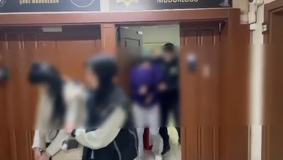 cezaevi firarisi uyusturucu operasyonunda yakalandi 4 tutuklama 0
