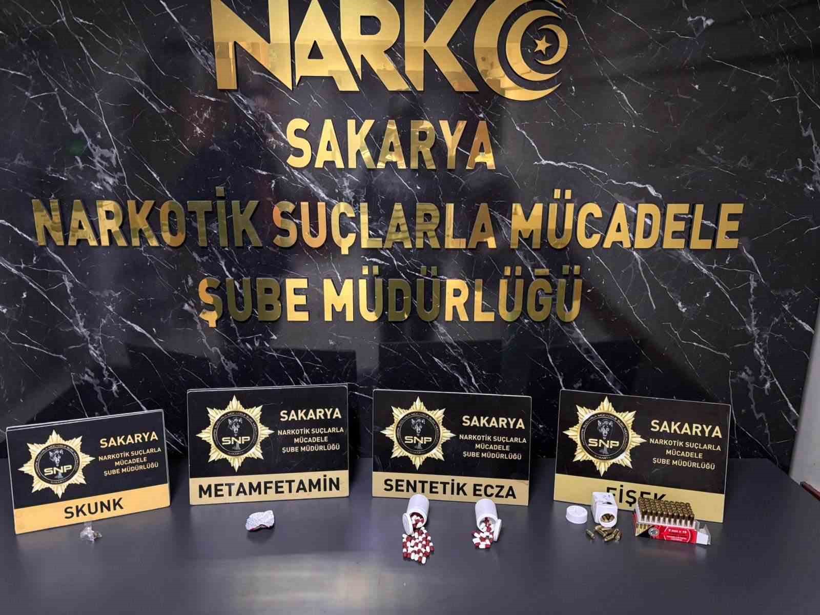 cezaevi firarisi uyusturucu operasyonunda yakalandi 4 tutuklama 3 UU2qHRpE