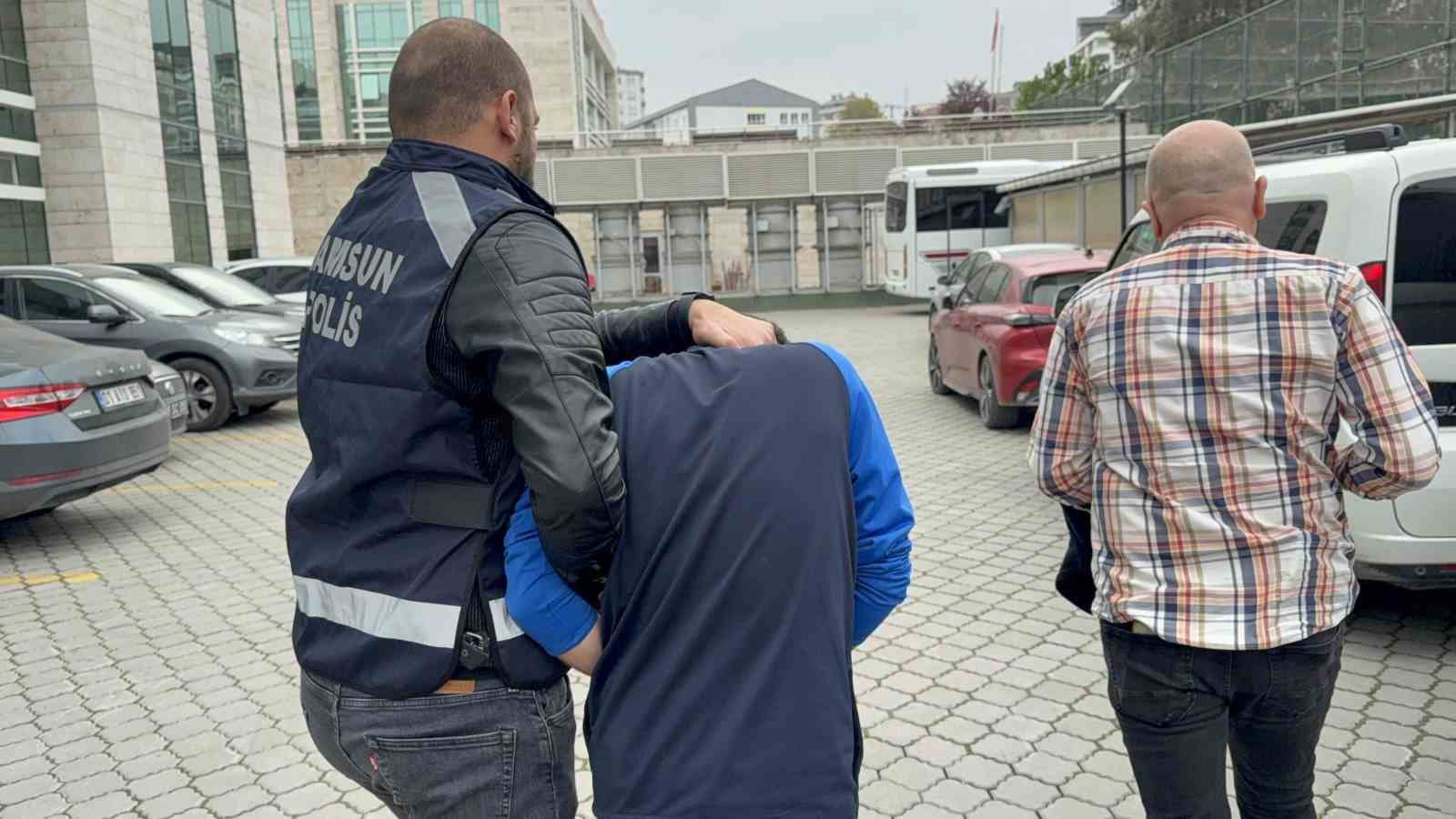 cezaevi ziyaretinden donen arkadasini bicaklayan sahis tutuklandi 1 Wnzq7K8Z